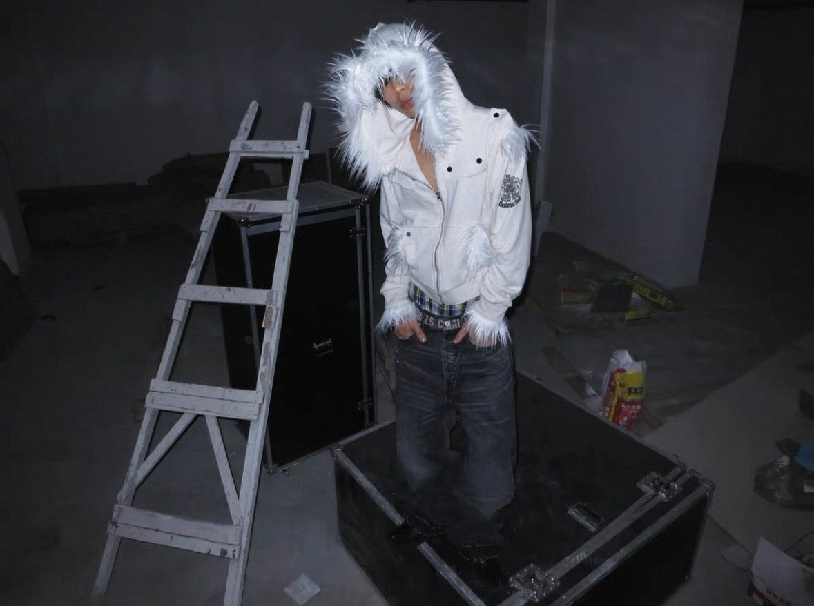 CHAI Zip-Up Far Parker