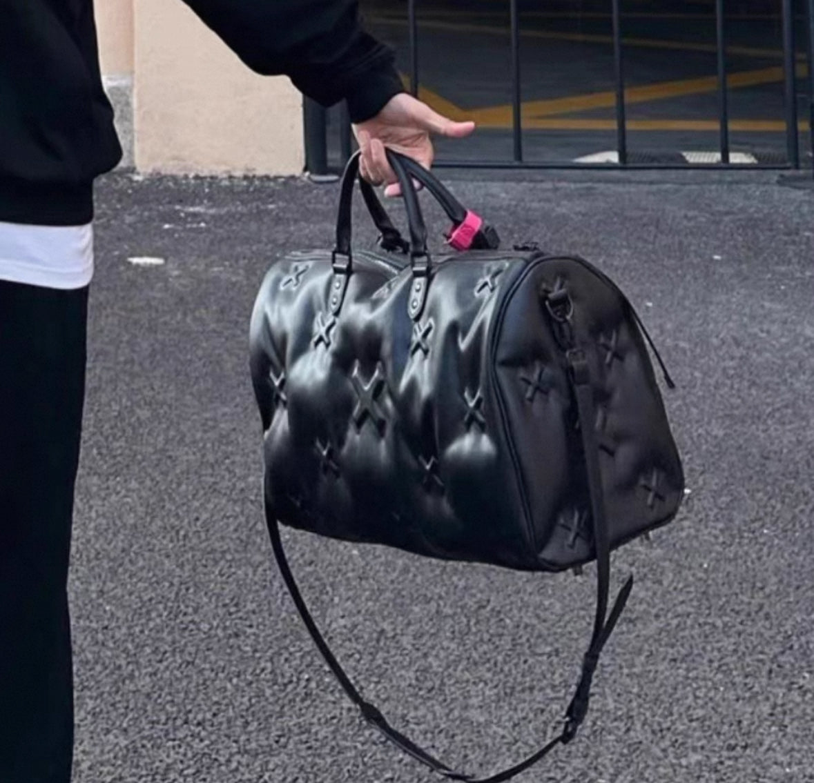 SELFISH SELECT Shoulder Boston bag