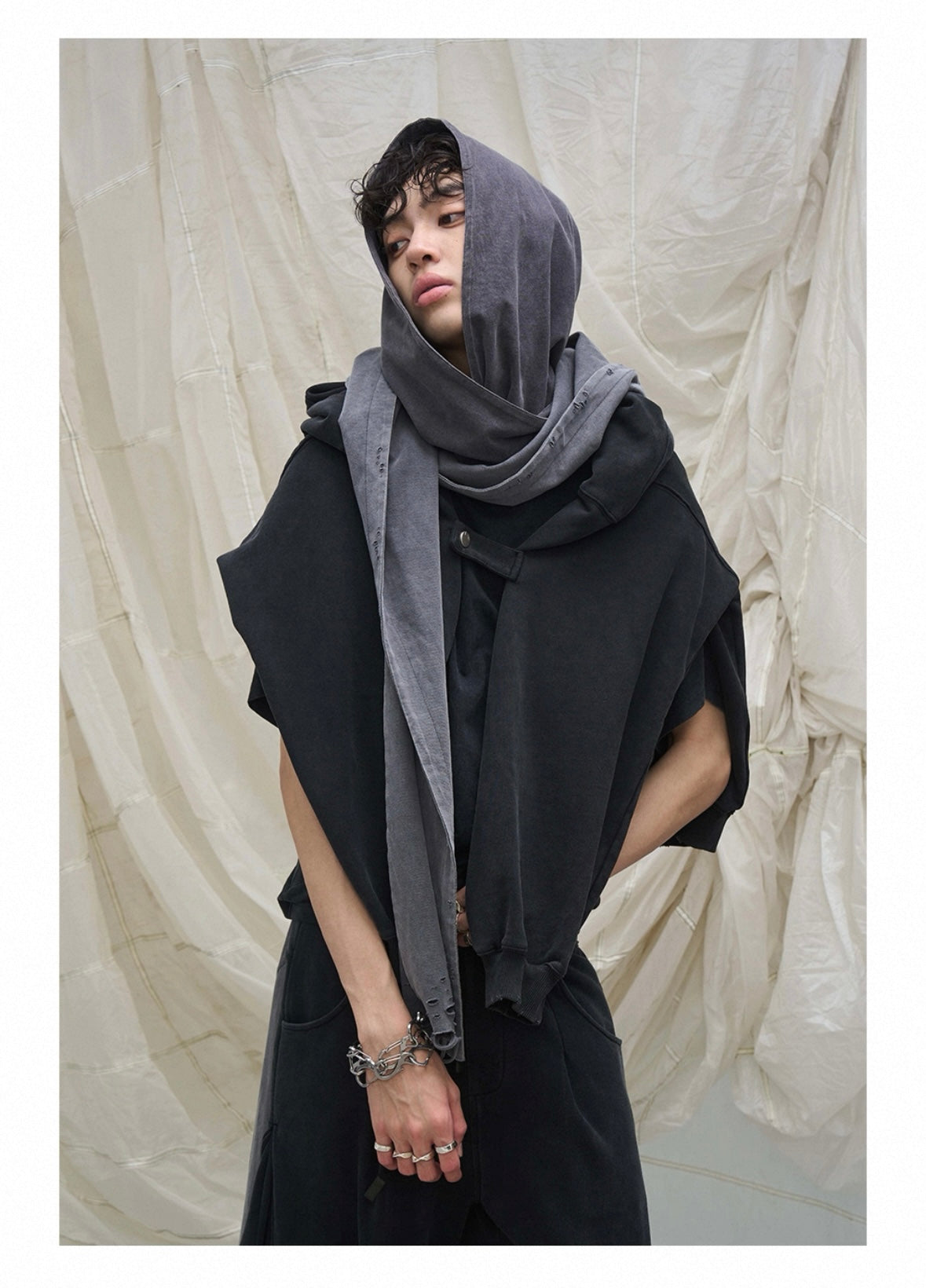 RELABEL Balaclava T-shirt