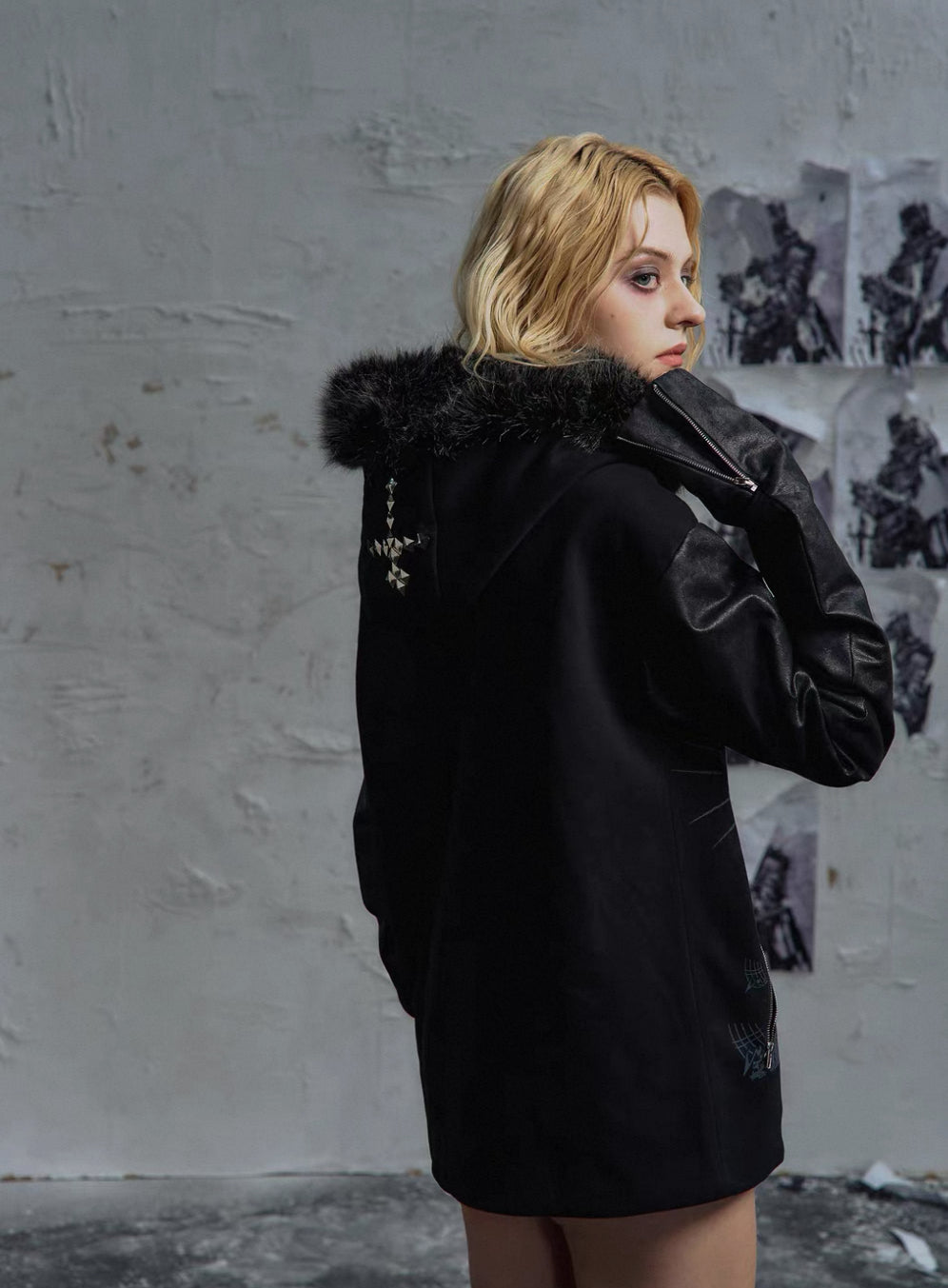 PAIKI×STTK Studs Far Parker