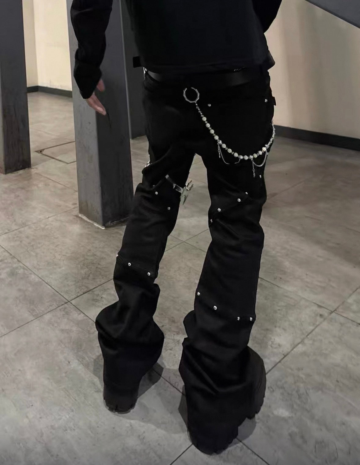 THEWET Studs Flare Pants