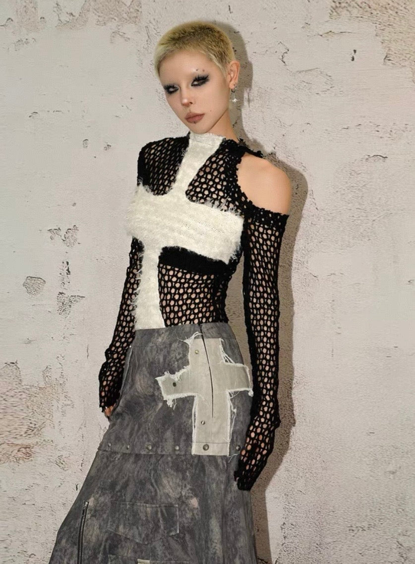 NICOMOLLY Cross Far Long Sleeve