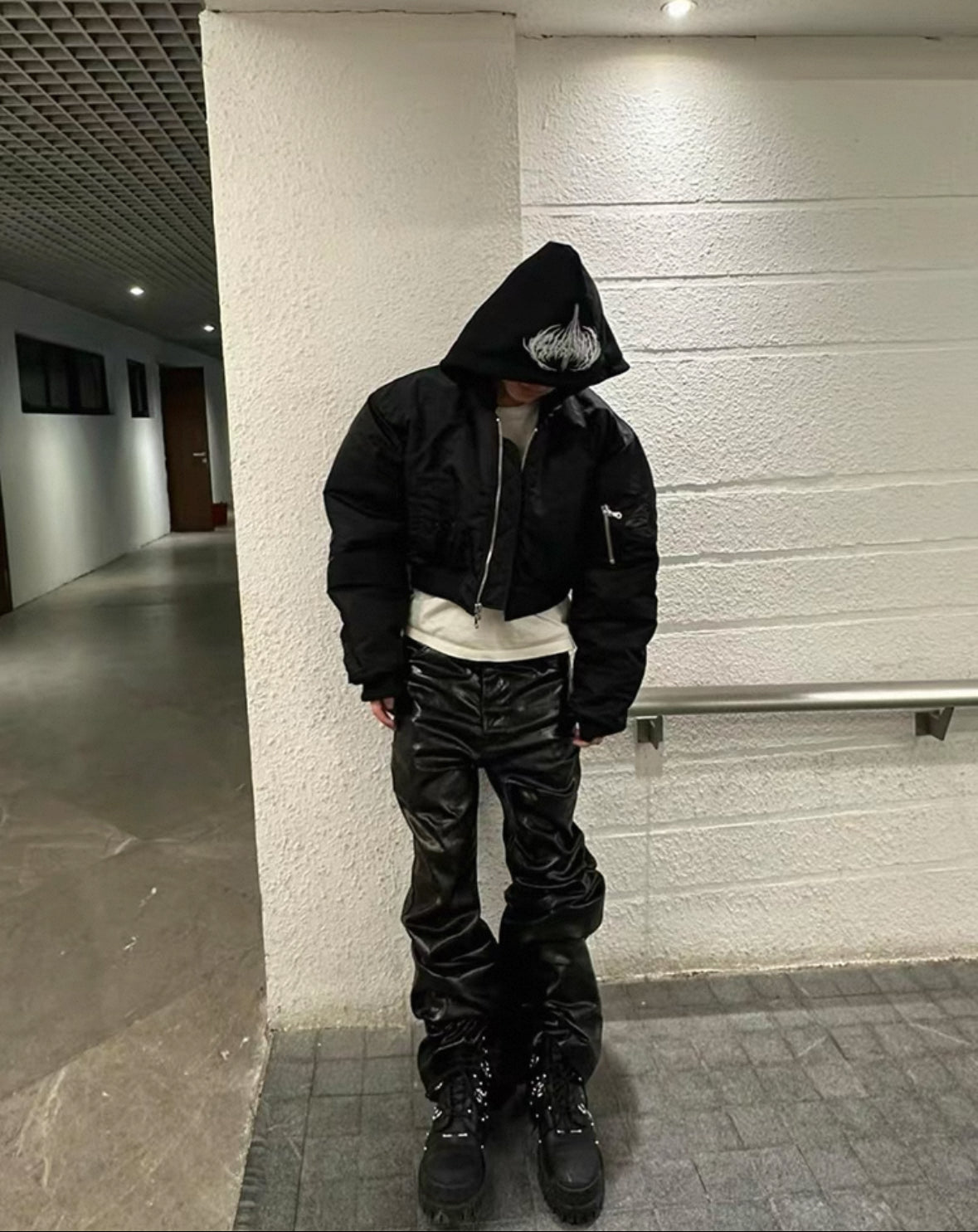 17STUDIO Flare Pants