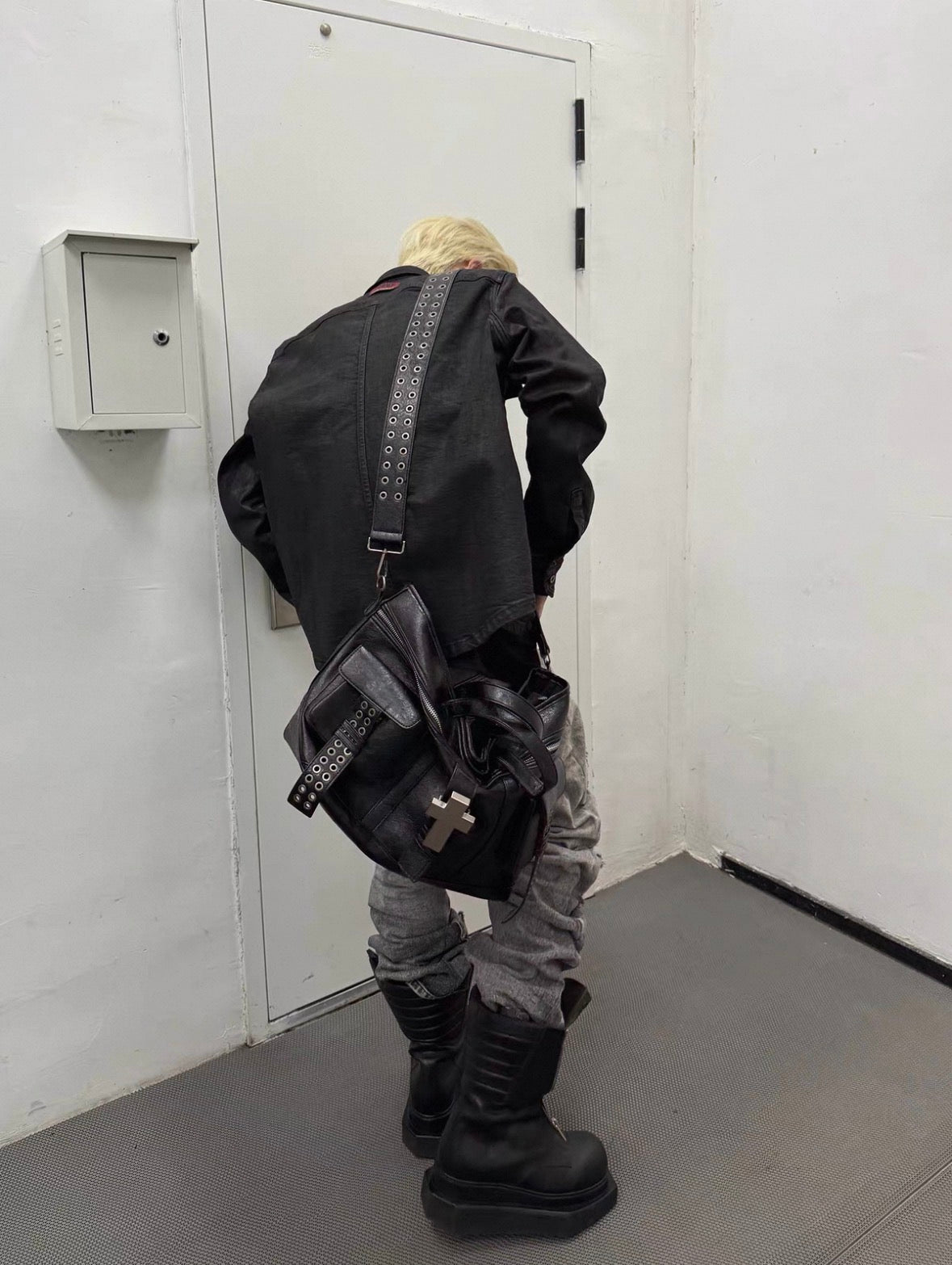 REBEL WAVE Shoulder & Hand Bag