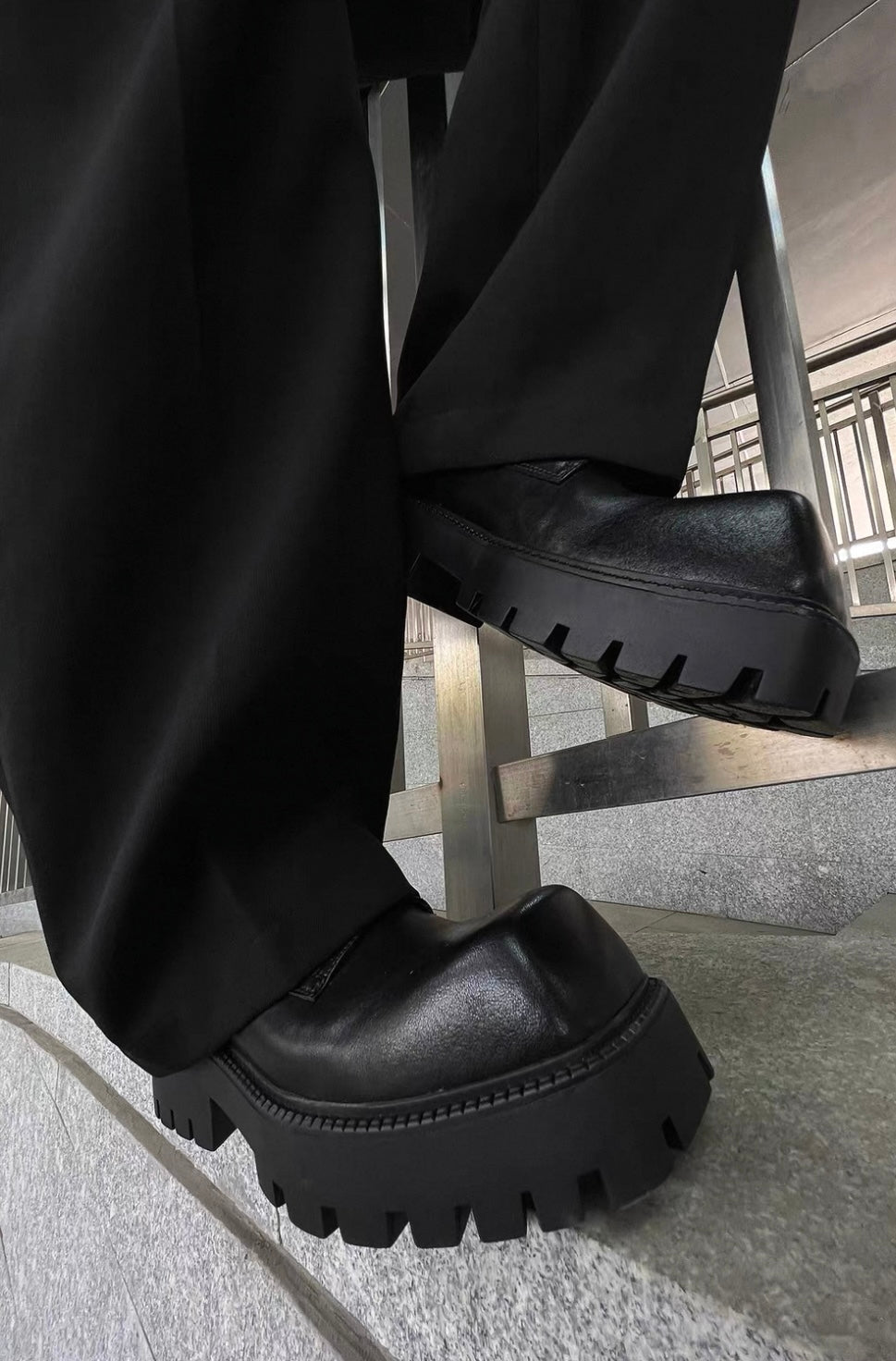 HANQIAORJI Square loafer