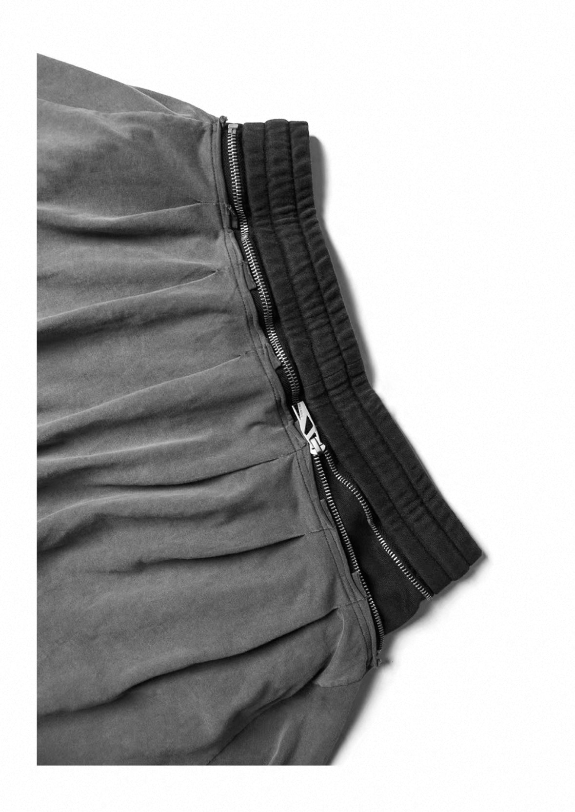 RELABEL Layered Long Half Pants
