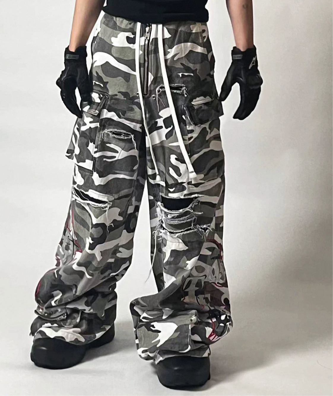 RYE CHASIN Camo Cargo Pants