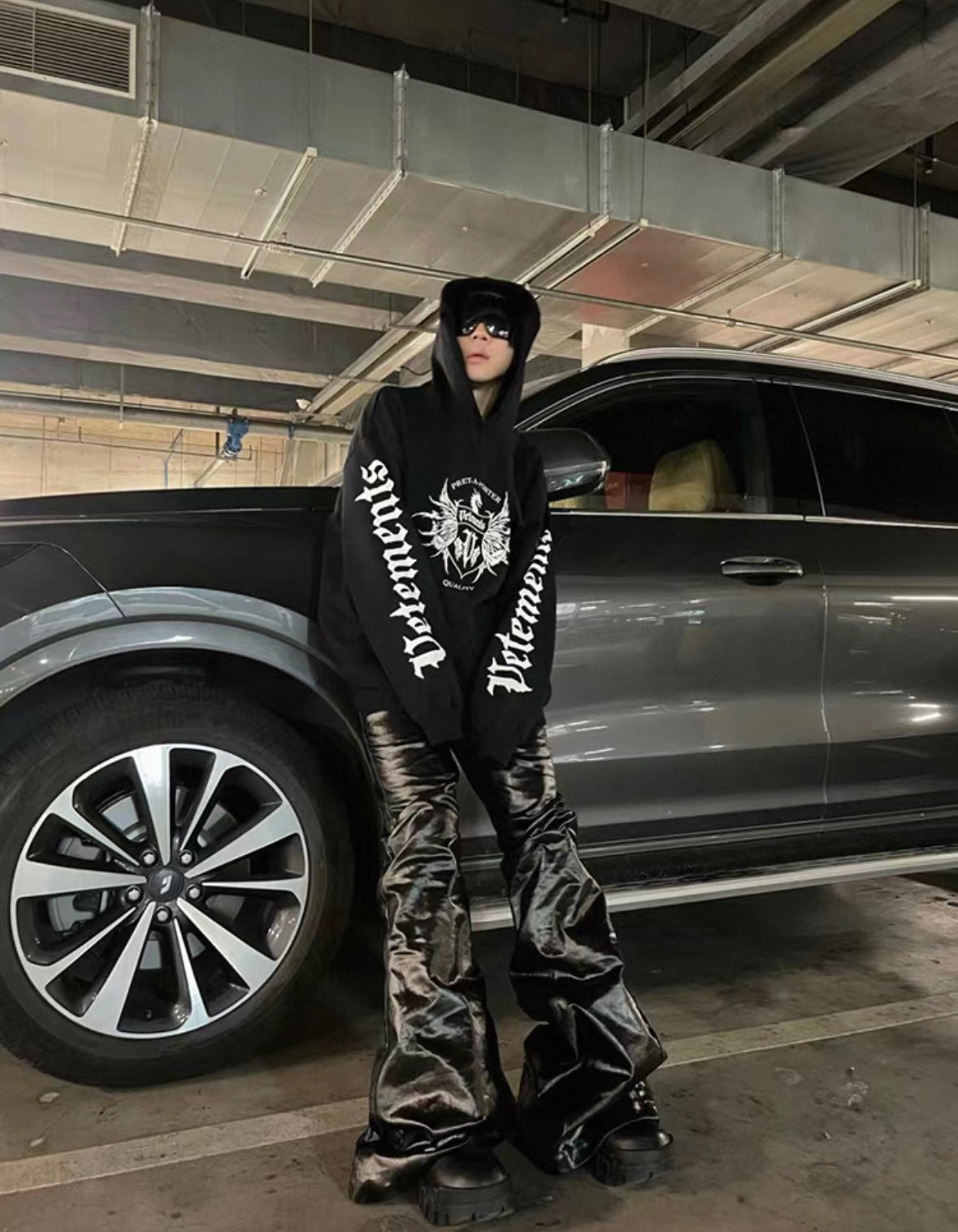 17STUDIO Flare Pants
