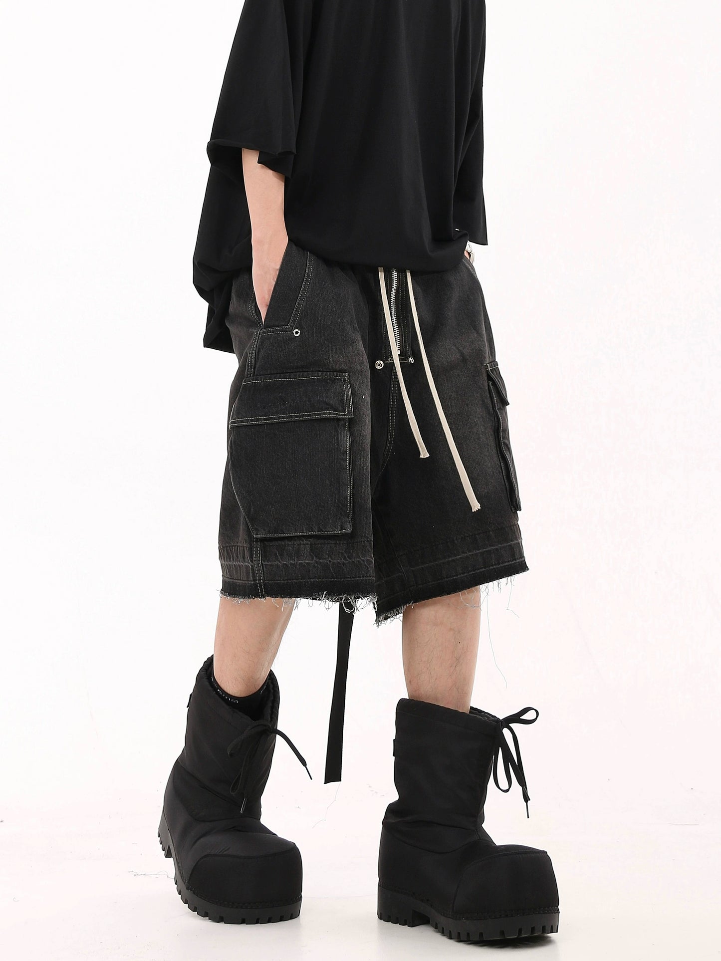BLACKLISTS Half pants