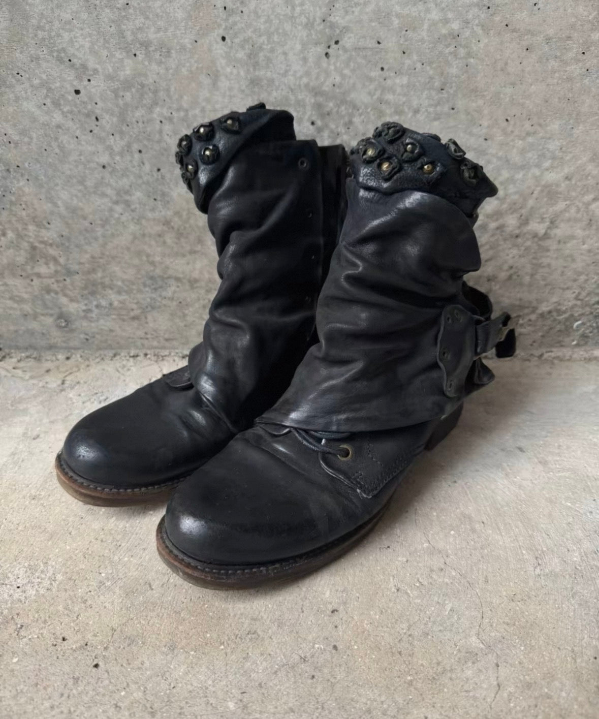 Vintage Buckle Short Boots