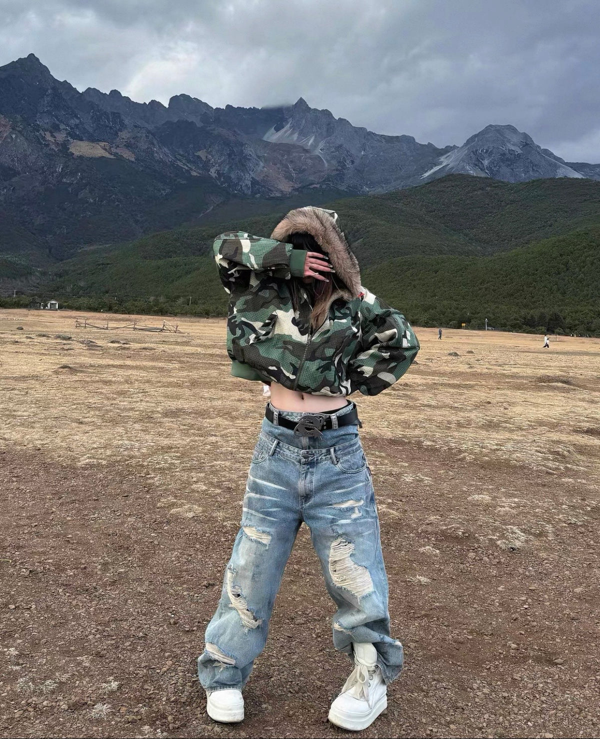Double Waist Damaged Loose Jeans
