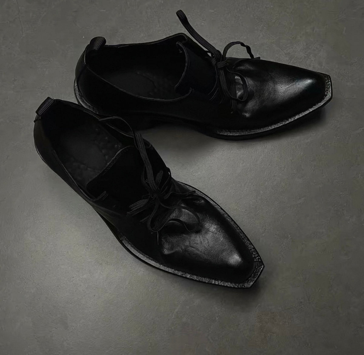 Pointed-Toe Wizard Derby Platform Shoes