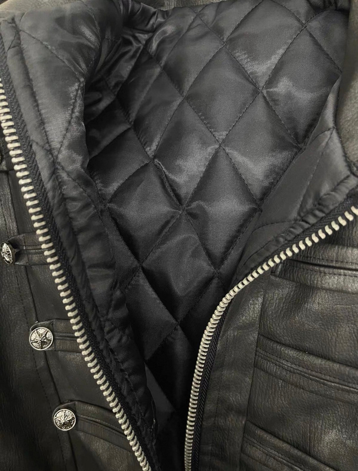 DETW ゴシッククロスバックル スリムレザージャケット SELFISH