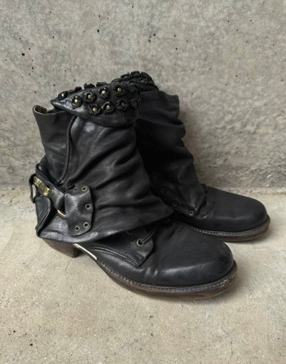 Vintage Buckle Short Boots