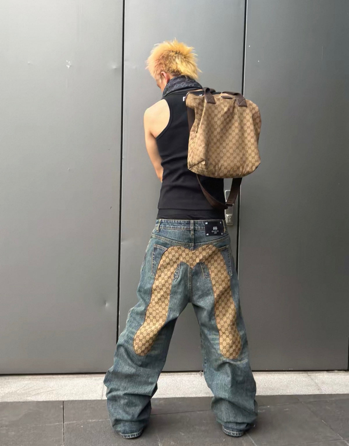 RYE CHASIN Mロゴ ヴィンテージウォッシュ ワイドストレートジーンズ SELFISH