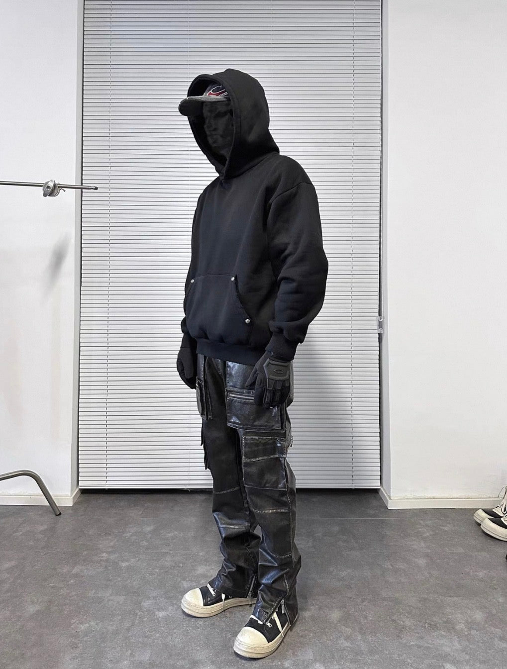EVI GAZER Black poket pants