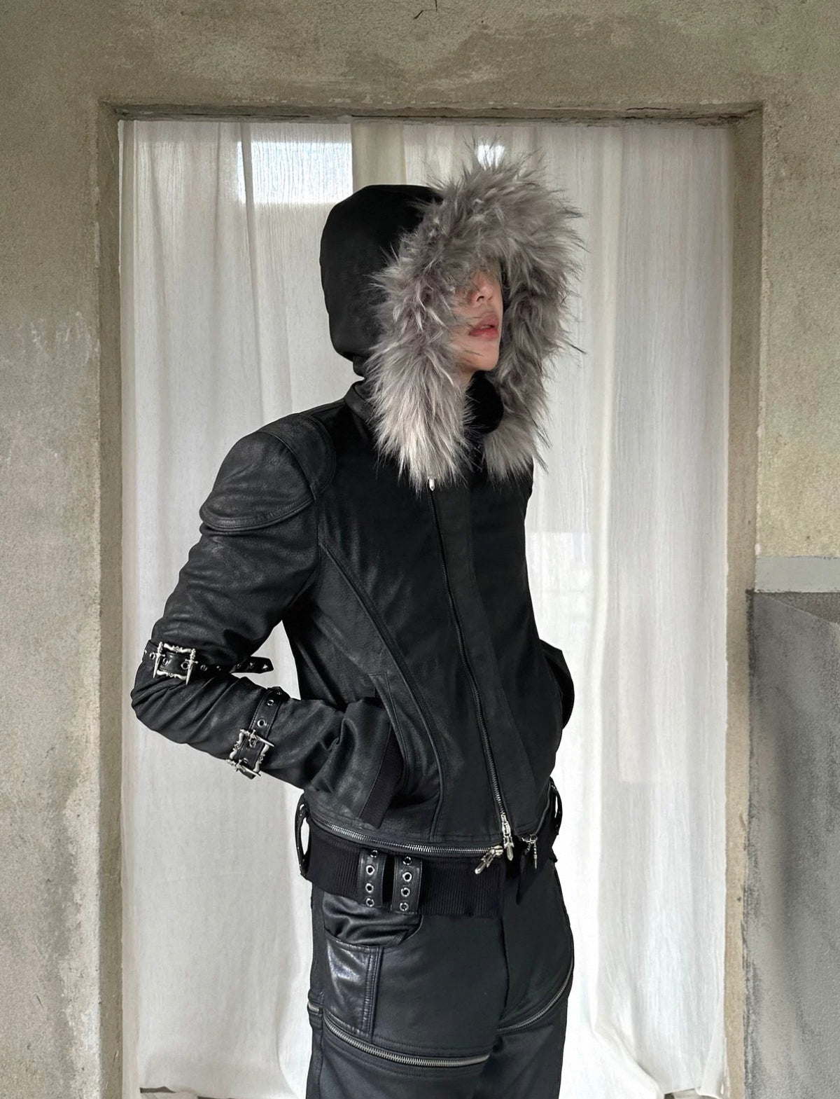 Vein Texture Sacred Sword Buckle Detachable Fur Hood PU Leather Jacket