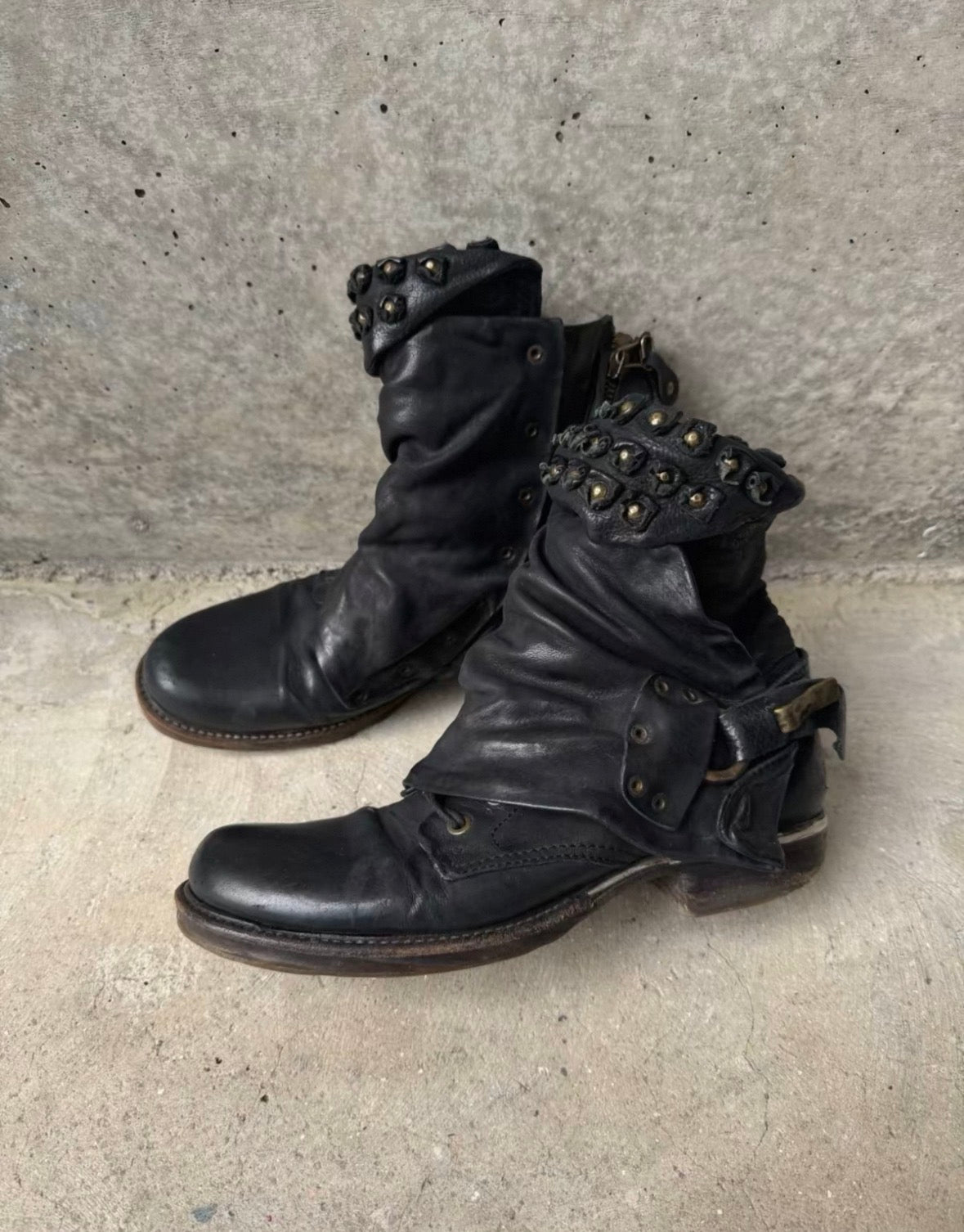 Vintage Buckle Short Boots