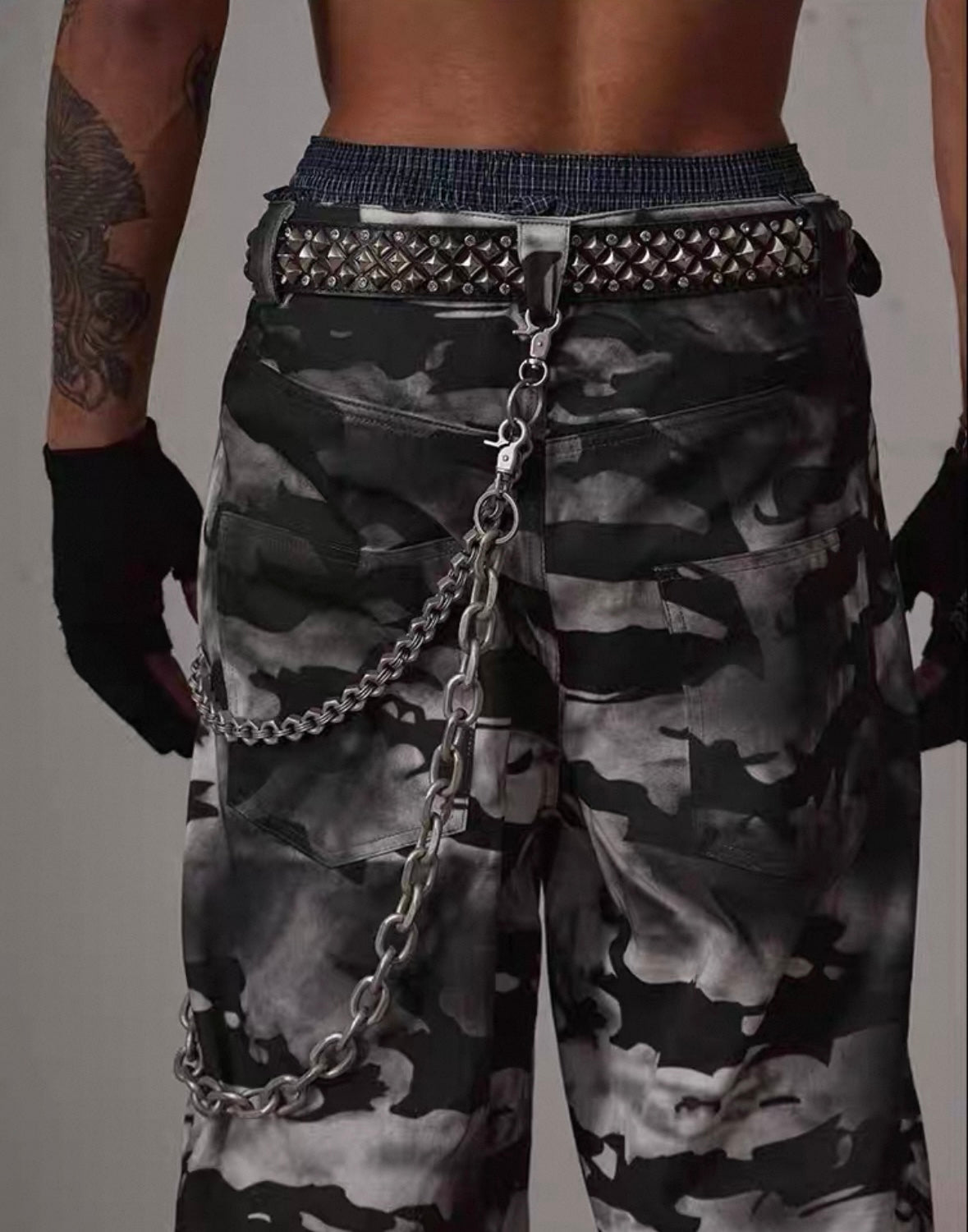 DND4DES Studs Belt