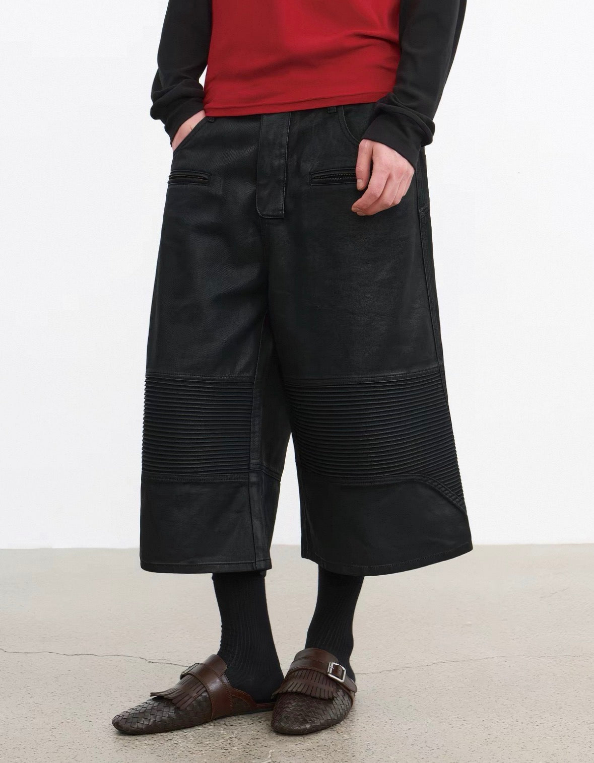 JCAESAR Ribbed Moto Capri Pants