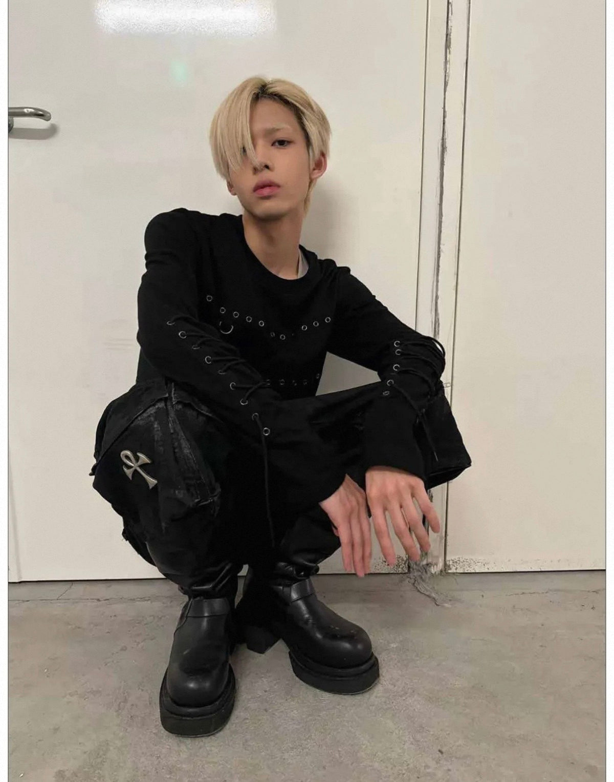 CINDER VEIN Dリングストラップ 長袖Tシャツ SELFISH