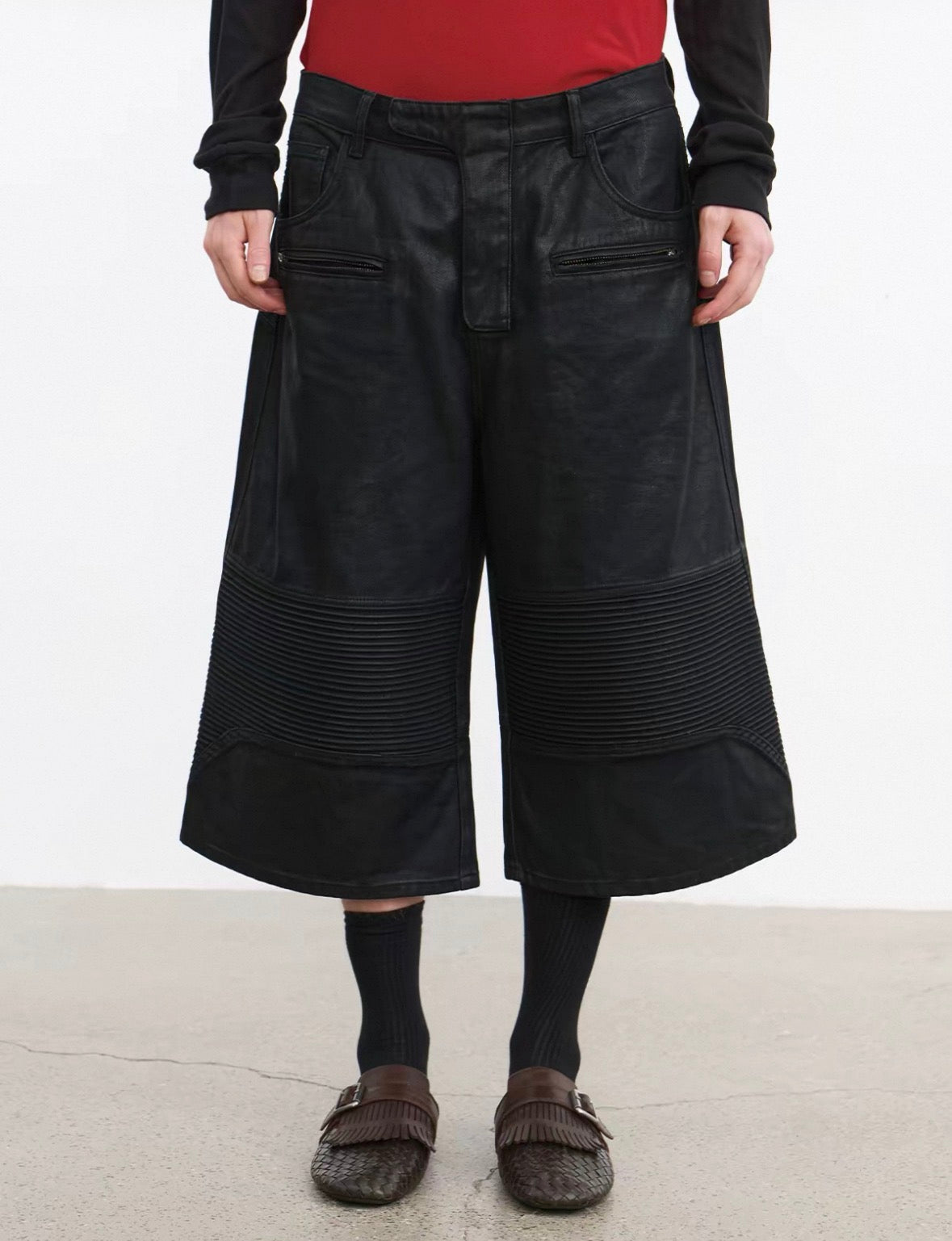 JCAESAR Ribbed Moto Capri Pants