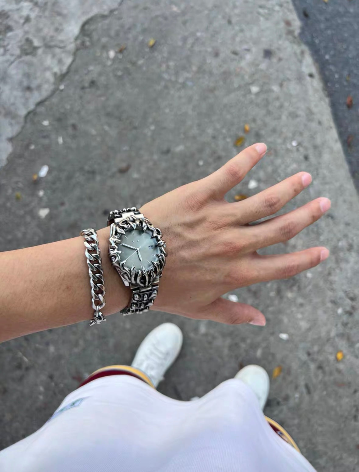 KIOSK Metal watch