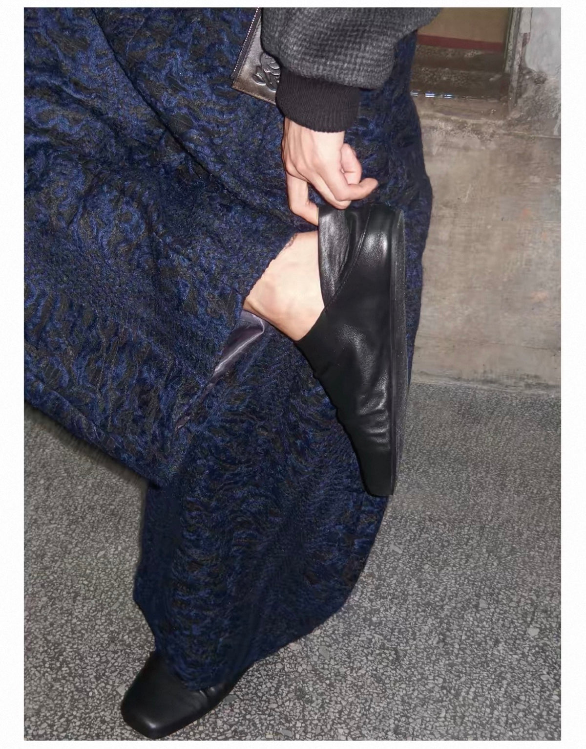 Cowhide Leather Slipper