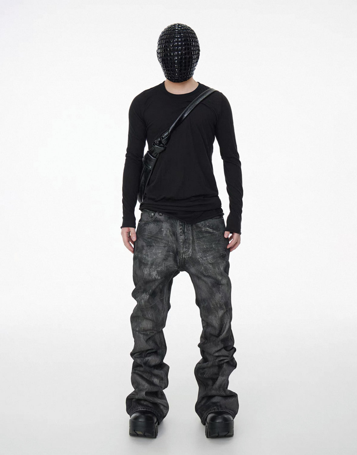ASTT STUDIO Flare Pants