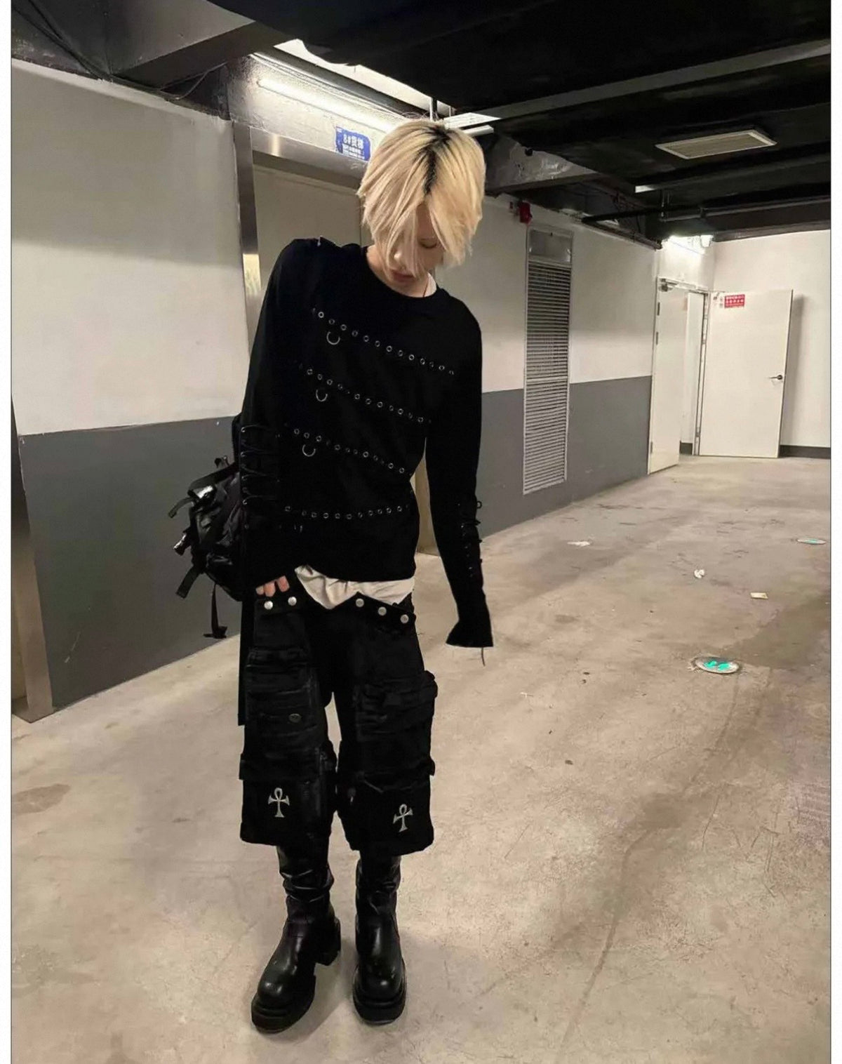 CINDER VEIN Dリングストラップ 長袖Tシャツ SELFISH