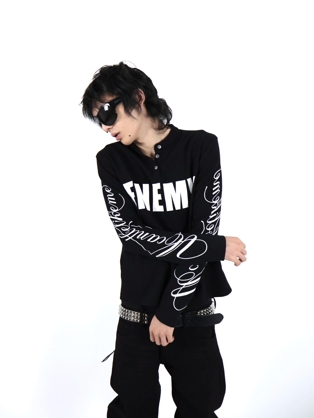 UCAN'TBELIKEME ENEMYロゴ ヘンリーネック長袖Tシャツ ブラック SELFISH
