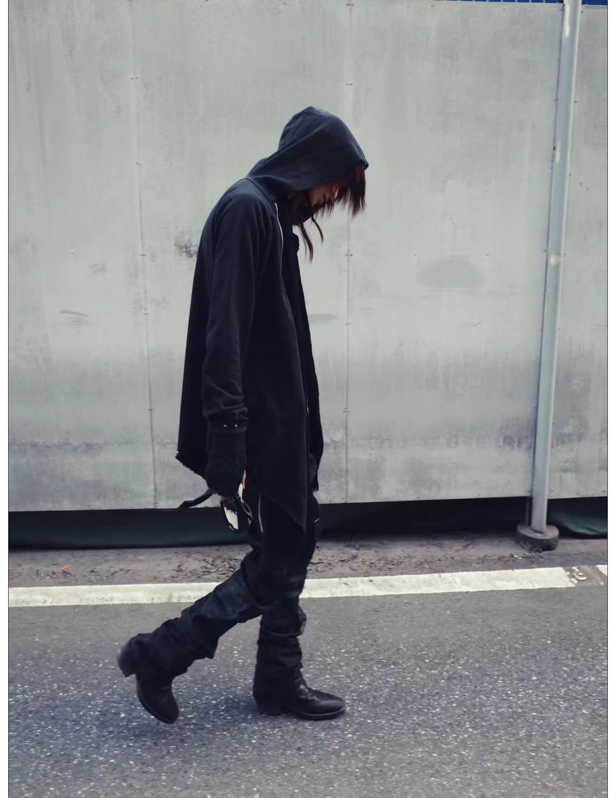 Asymmetric Hem Diagonal Zip Hoodie