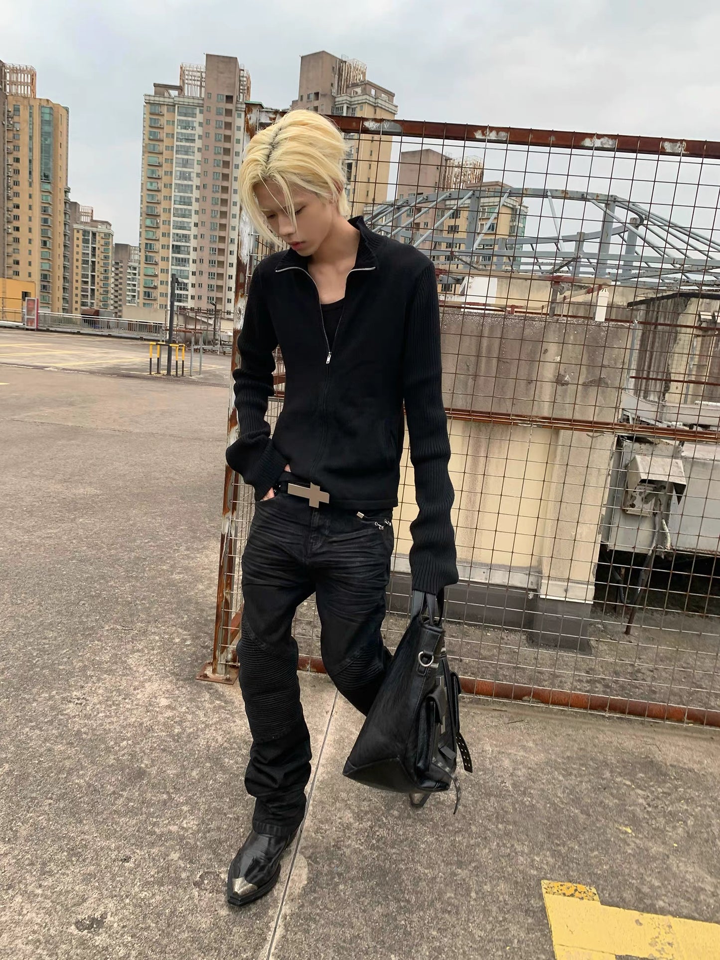 Wrinkled Hardware Straight-Leg Jeans