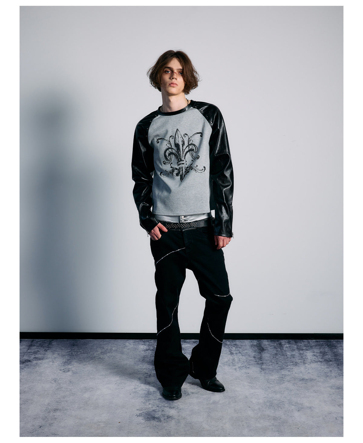 Rhinestone Graphic Contrast Raglan Long Sleeve Top
