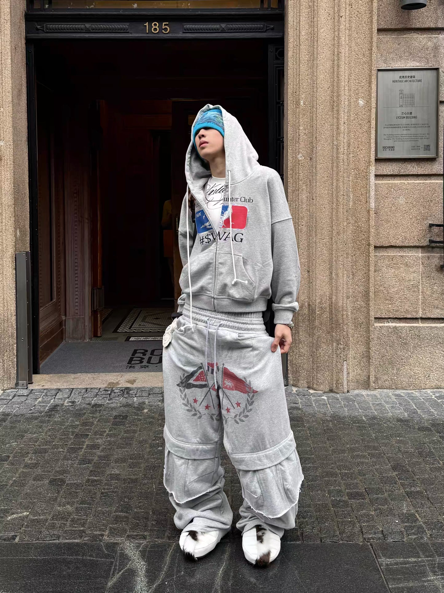 LOSECONTROLEDGE SWAGグラフィック クロップドジップフーディー グレー SELFISH