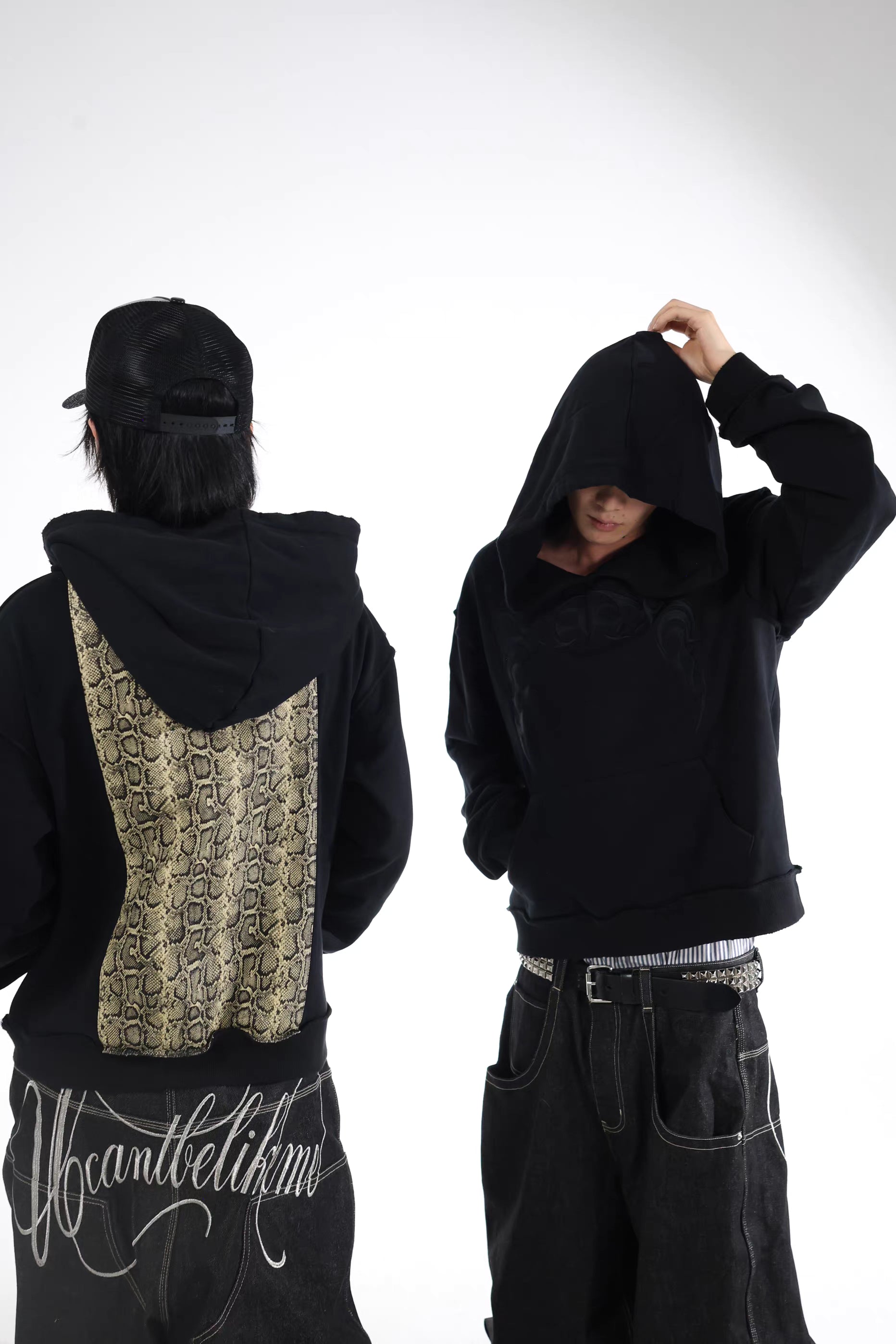 UCAN'TBELIKEME パイソン柄 バックパネル ウォッシュ クロップドフーディー SELFISH