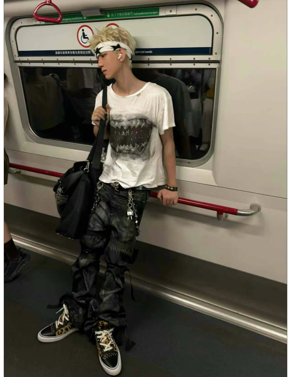 Distressed Graphic Boxy T-Shirt