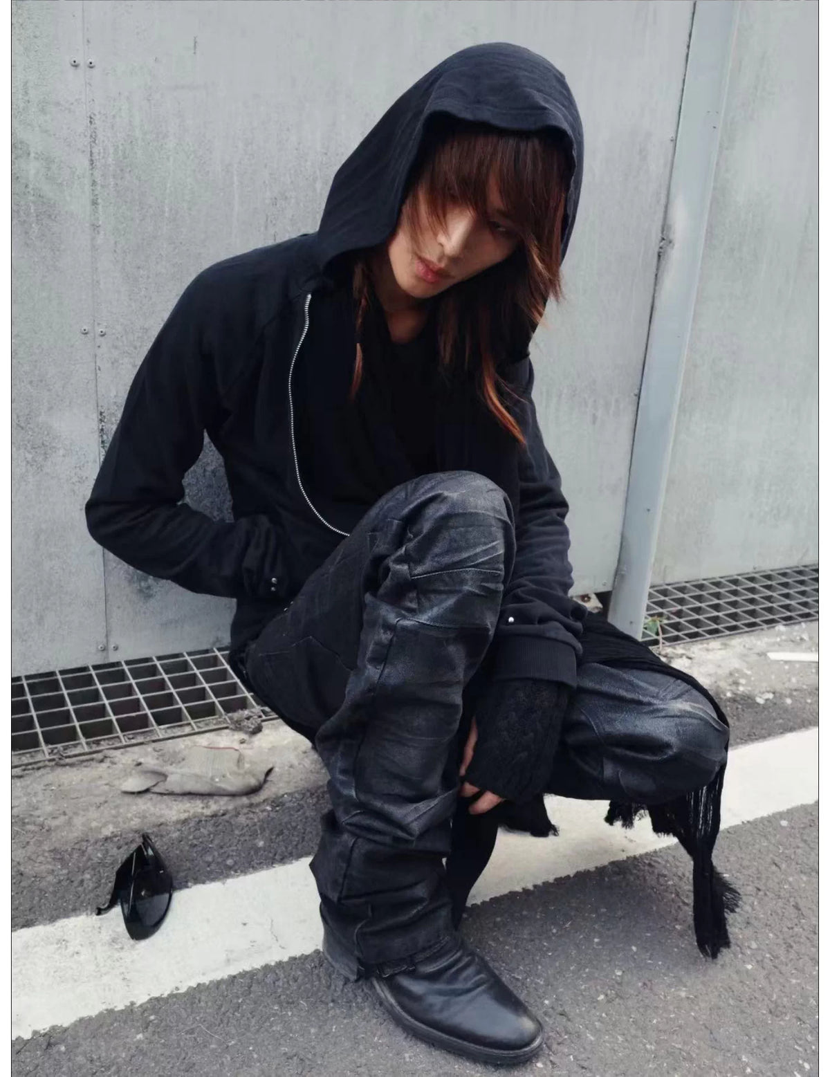 Asymmetric Hem Diagonal Zip Hoodie