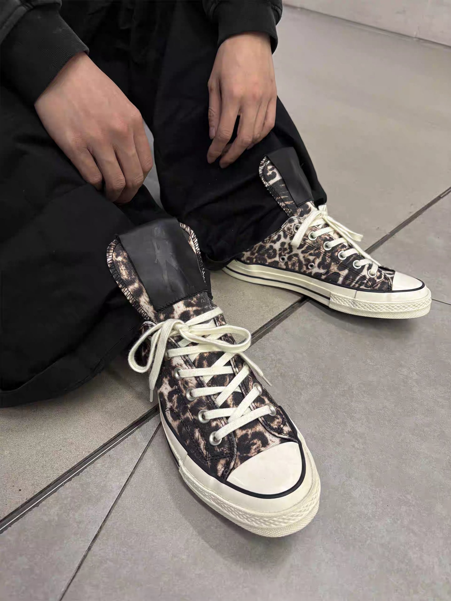 RYE CHASIN グラフィック キャンバス ハイカットスニーカー SELFISH