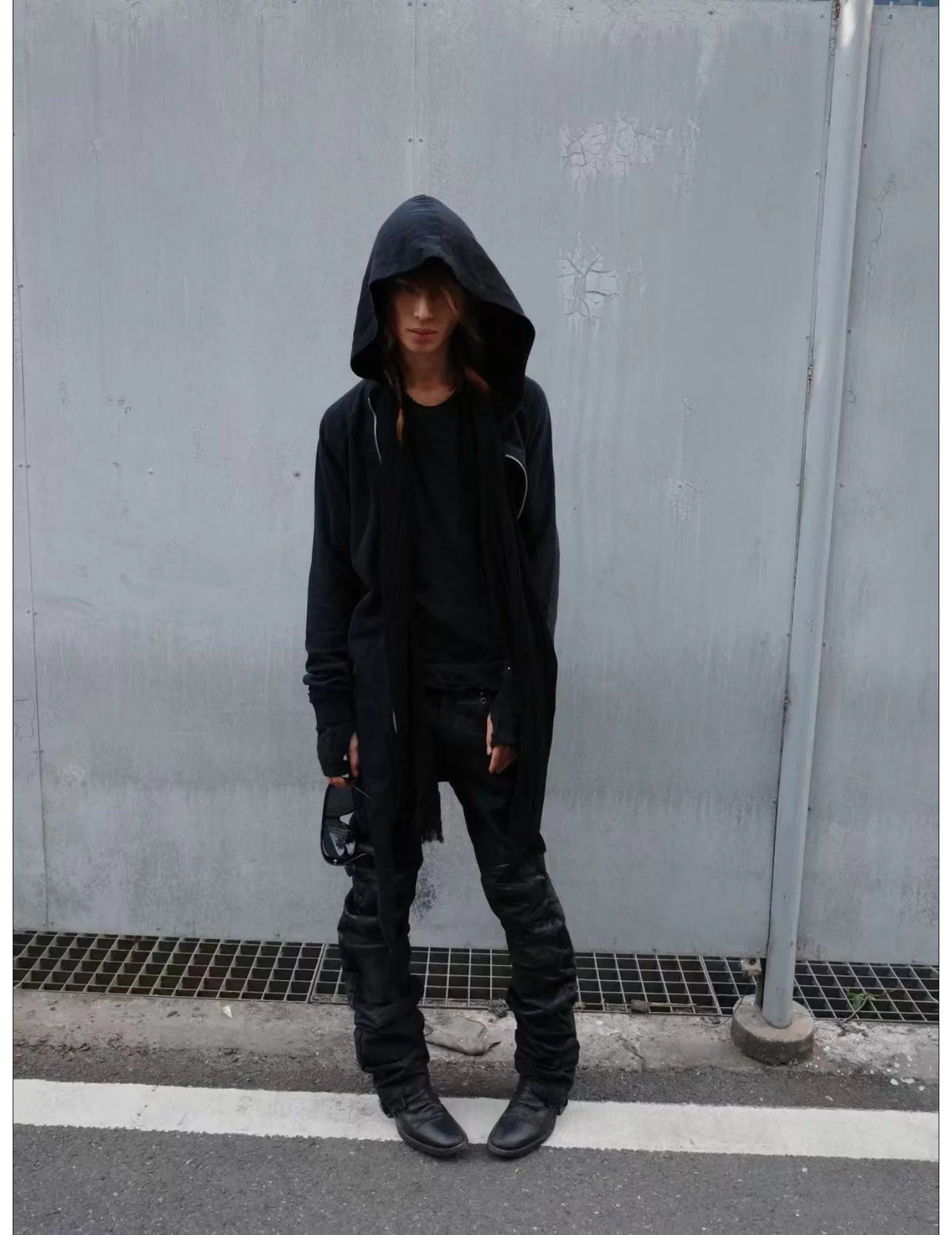 Asymmetric Hem Diagonal Zip Hoodie